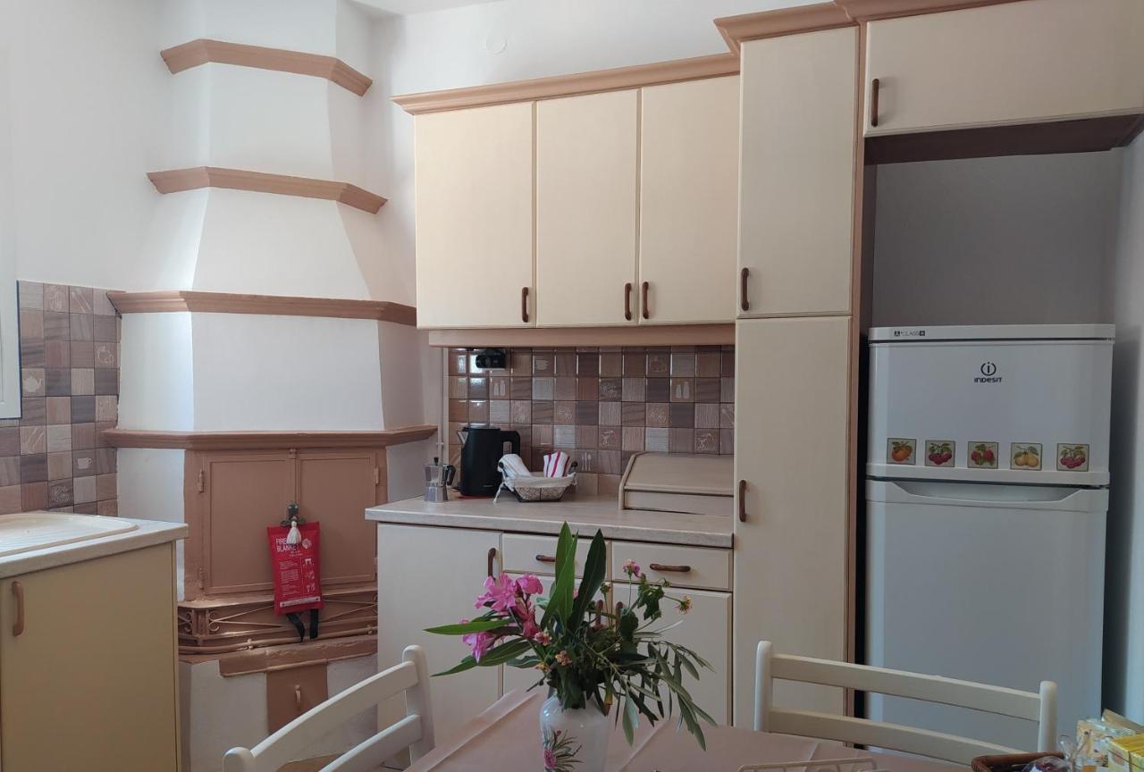 Villa Ireni Waterfont Фискардон Экстерьер фото