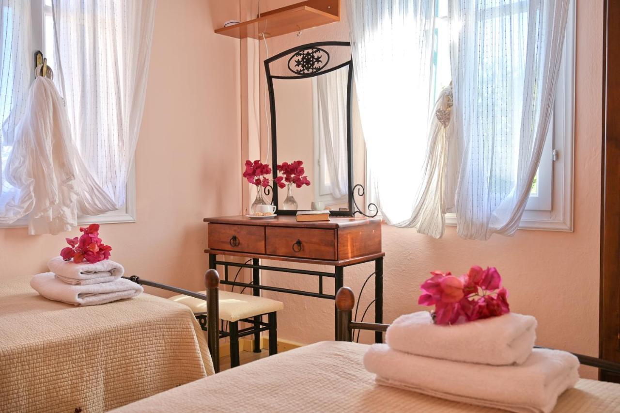 Villa Ireni Waterfont Фискардон Экстерьер фото